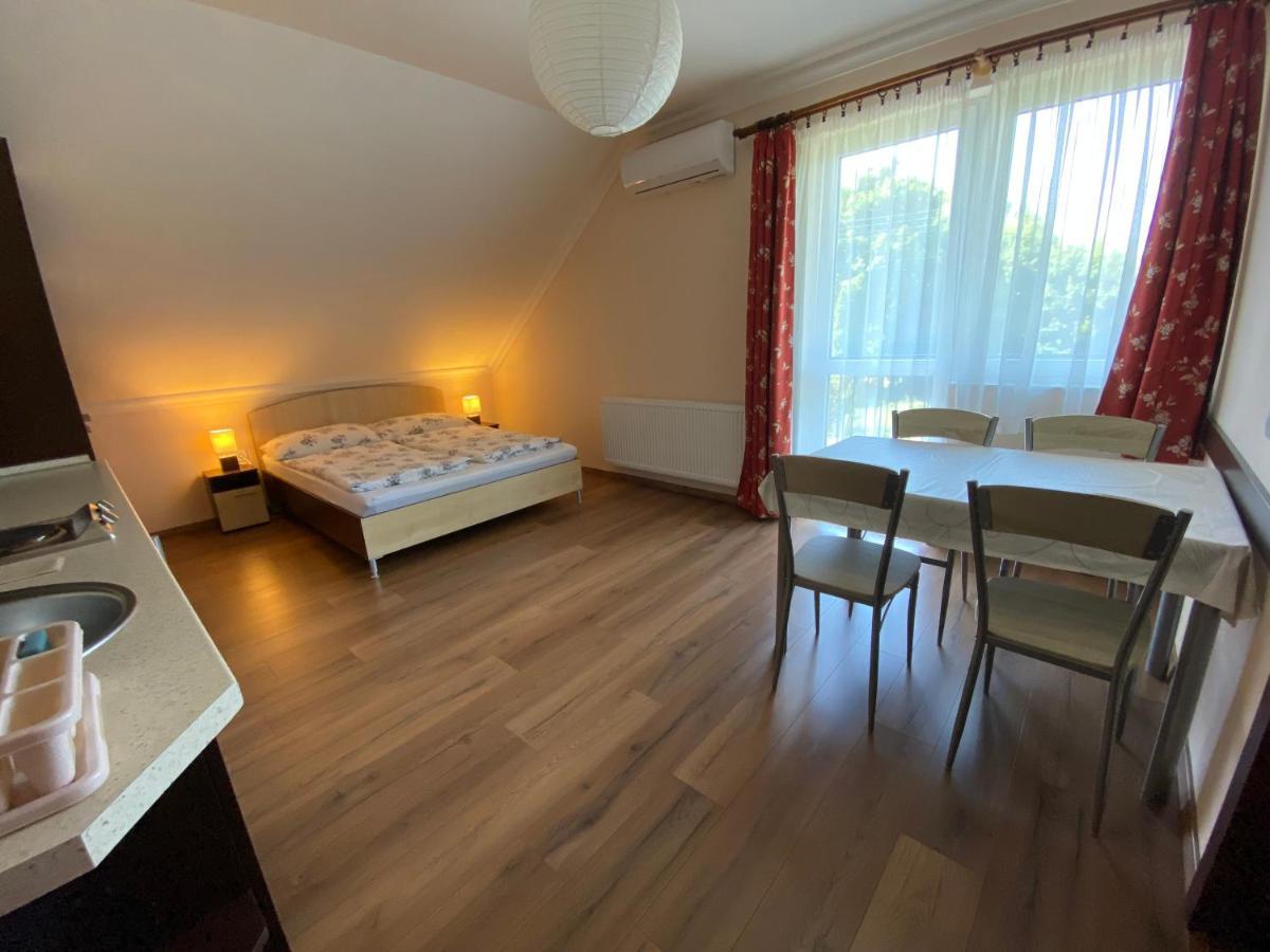 Magyar Apartman III. Hajduszoboszlo Bagian luar foto