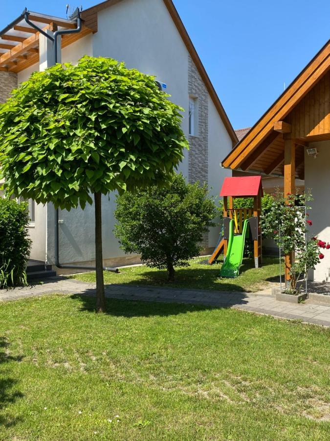 Magyar Apartman III. Hajduszoboszlo Bagian luar foto